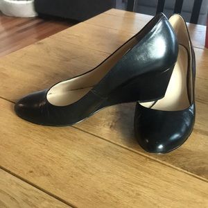 Nine West Black Leather Wedges - sz 8